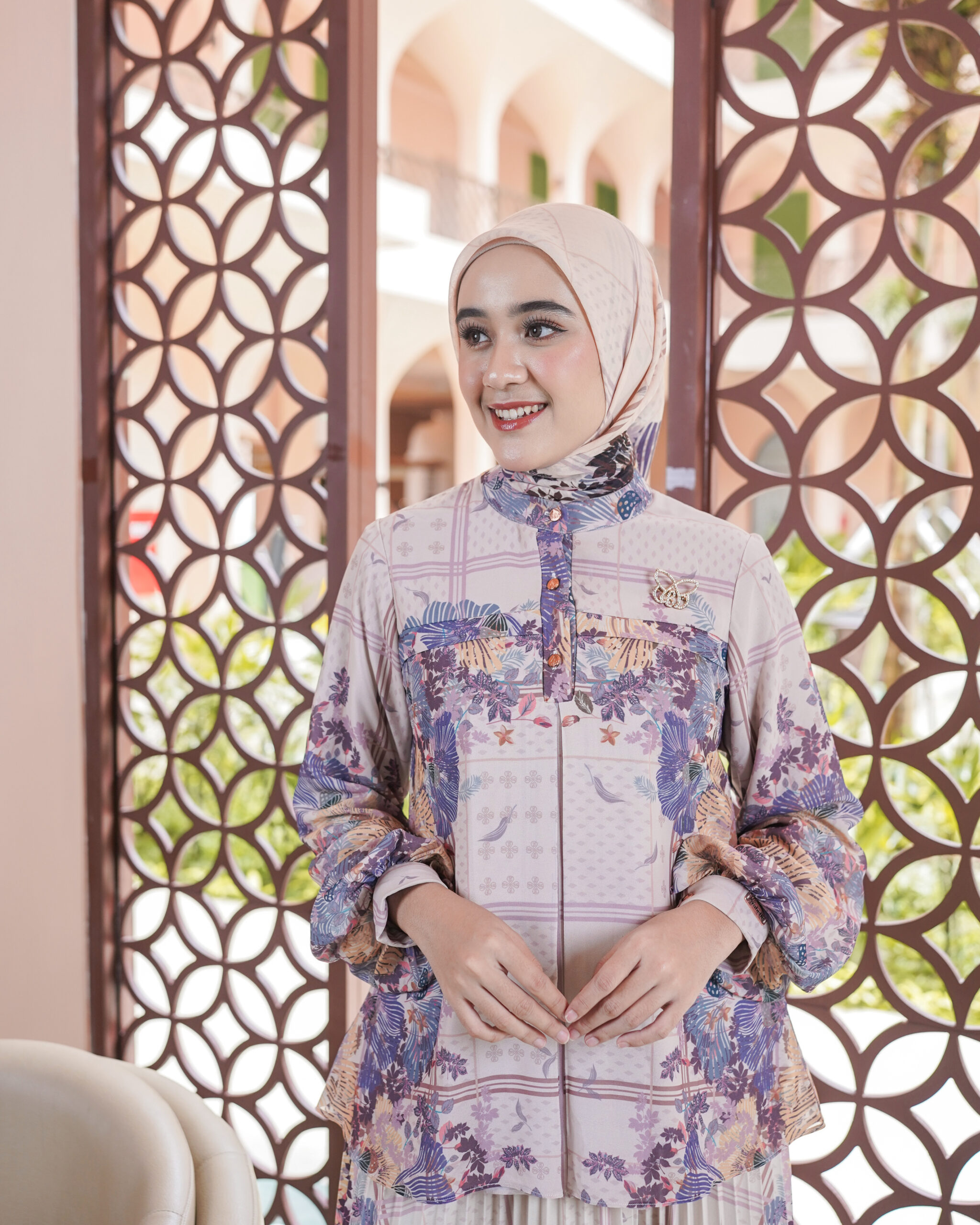 Calandra Series - Blouse - Image 3