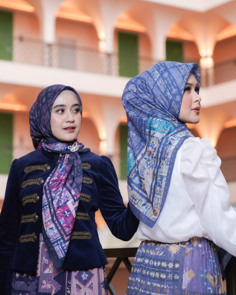 Iznik Series - Scarf