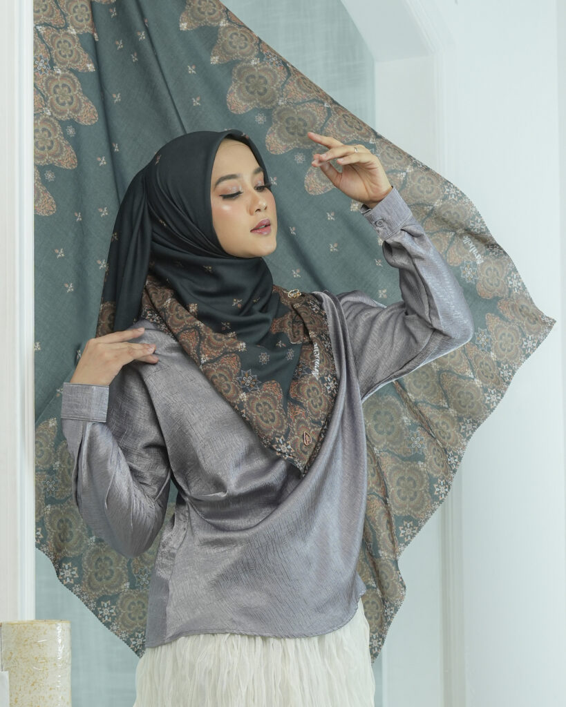 Royale Series - Scarf