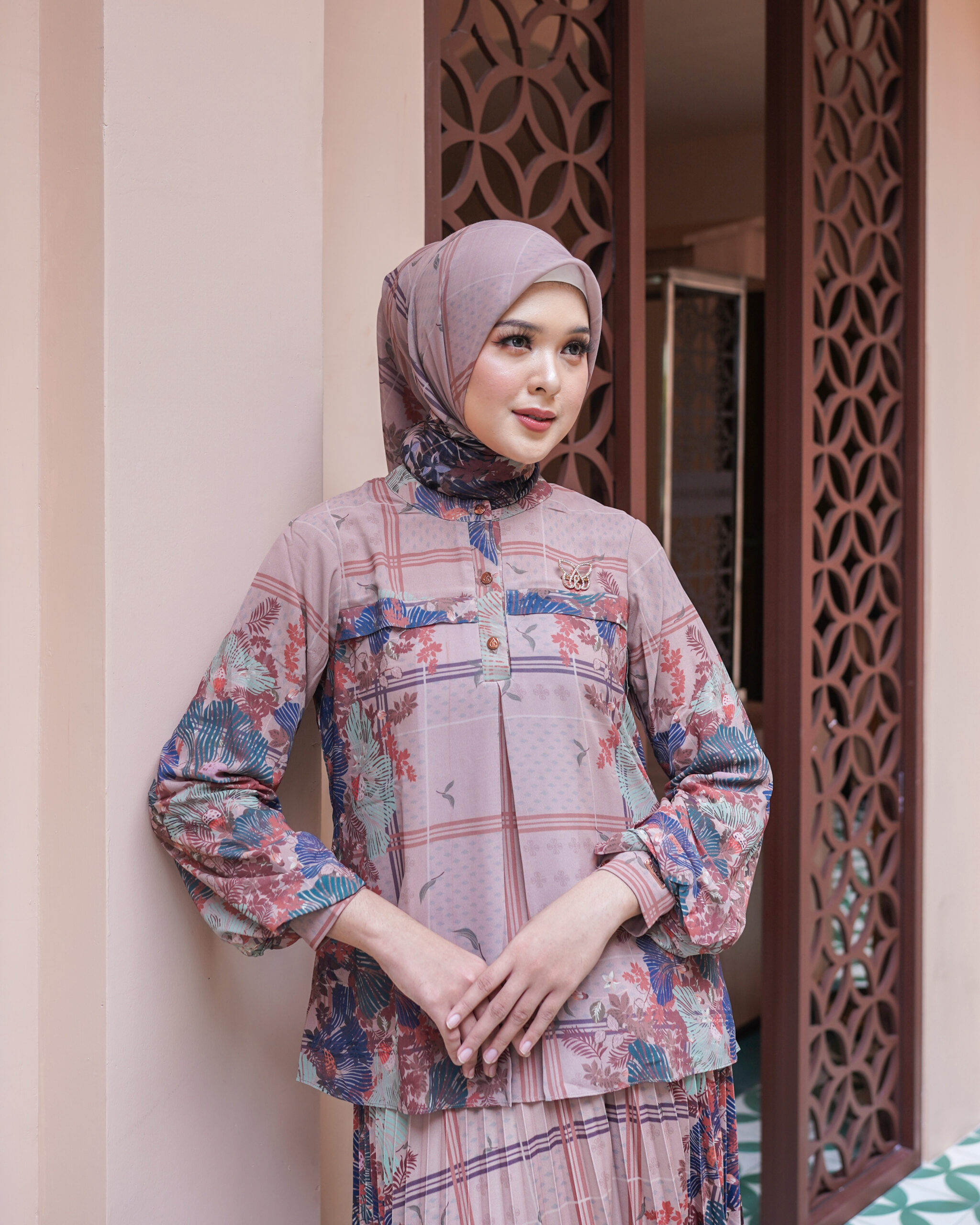 Calandra Series - Blouse - Image 4