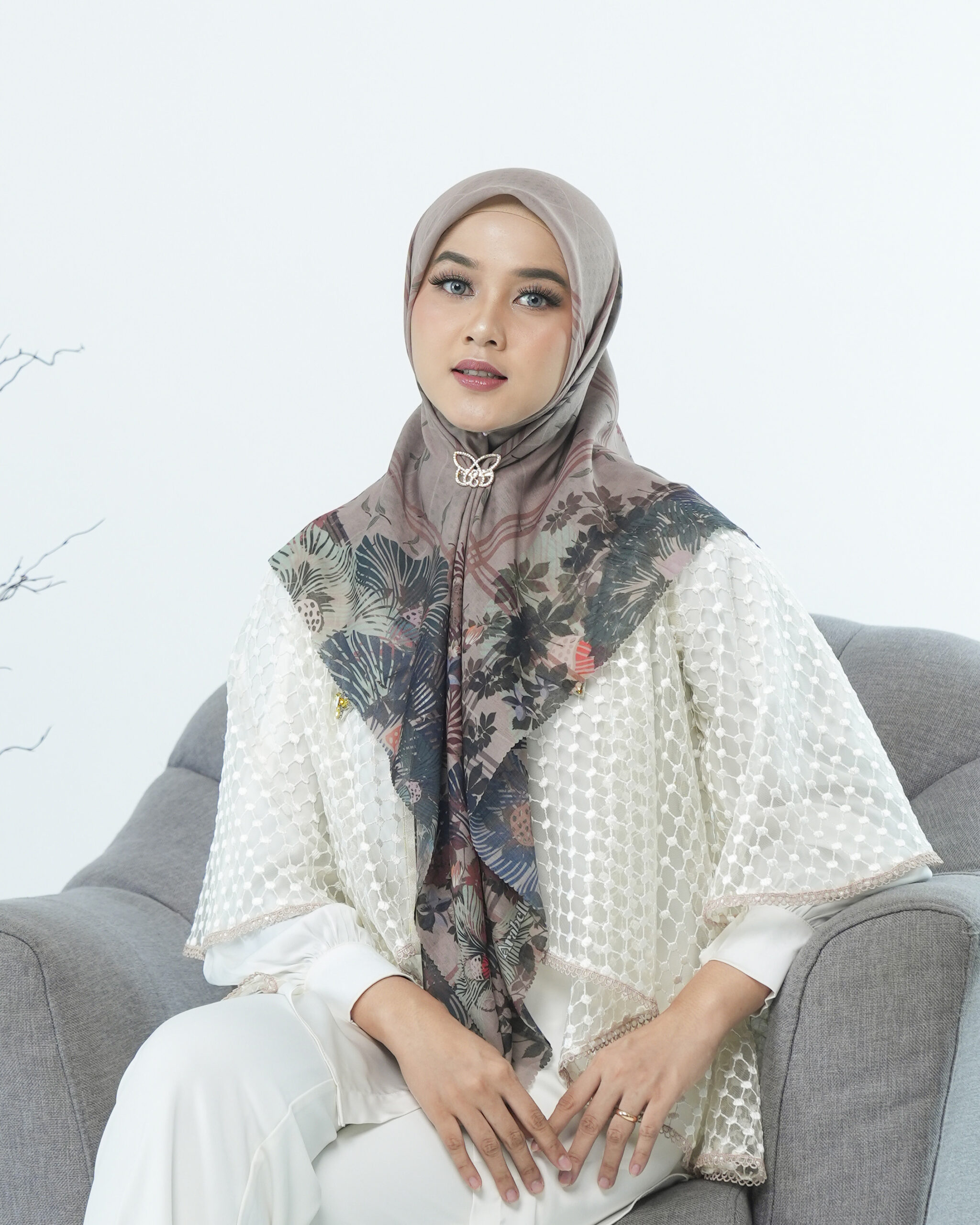 Calandra Series - Scarf - Image 2